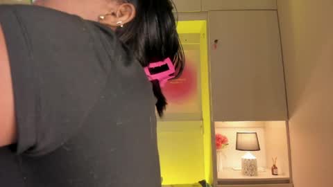 Tami online show from 04-18-26, 07:40