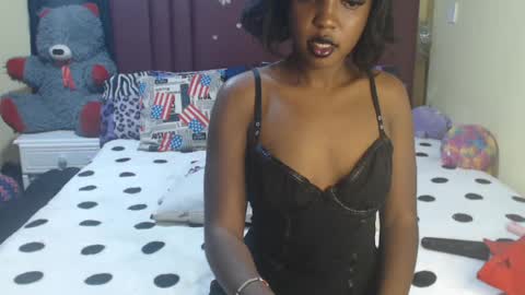 Snapshot of tamela_1 chatting on 07-22-26, 05:32 tamela online show from 07-22-26, 05:32