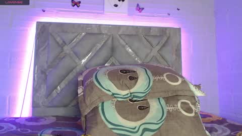 Snapshot of tami_vega chatting on 05-13-26, 02:20 Tamy Vega online show from 05-13-26, 02:20