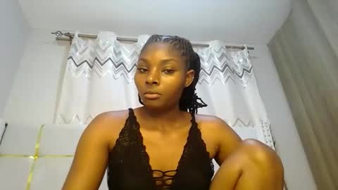 Snapshot of tamia538235 chatting on 02-08-25, 12:28 tamia online show from 02-08-25, 12:28