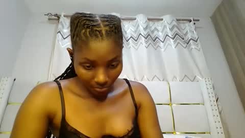 Snapshot of tamia538235 chatting on 02-20-25, 12:52 tamia online show from 02-20-25, 12:52