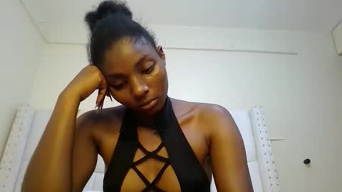 Snapshot of tamia538235 chatting on 03-12-25, 03:13 tamia online show from 03-12-25, 03:13