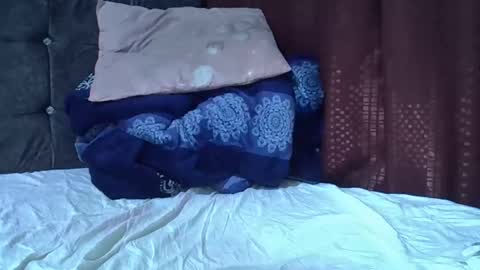Snapshot of tamilah chatting on 05-27-26, 12:18 tamilah online show from 05-27-26, 12:18