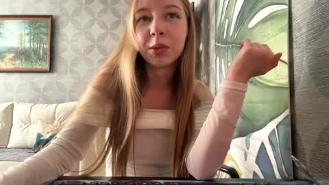 Jenny online show from 04-24-26, 11:23