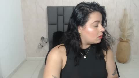 Snapshot of tammycooperr_ chatting on 01-11-25, 06:14 tammycooperr online show from 01-11-25, 06:14