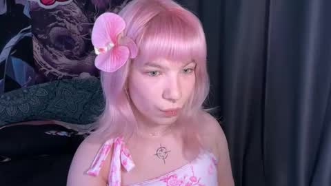 Lola online show from 12-21-25, 07:10