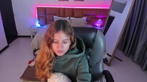 Snapshot of tamy_edwards chatting on 05-02-26, 12:48 Tamy online show from 05-02-26, 12:48