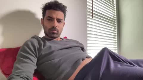 Snapshot of tan_and_spicy chatting on 01-13-25, 05:33 tan and spicy online show from 01-13-25, 05:33