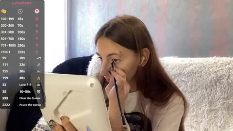 Alice online show from 04-21-26, 01:06