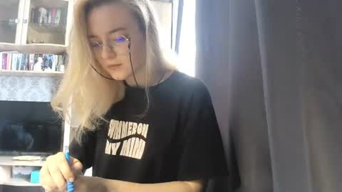 Adeline online show from 07-29-26, 11:19