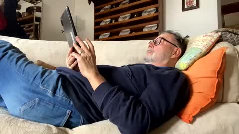 Dominique online show from 02-08-25, 02:05