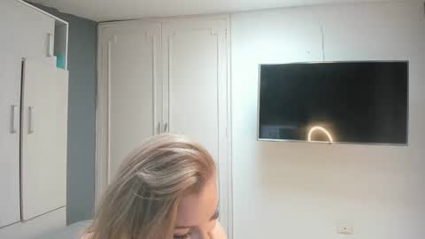 taniabonnet  online show from 03-27-26, 08:08