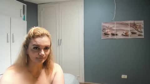 taniabonnet  online show from 04-11-26, 02:54