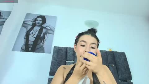 Tania online show from 05-22-26, 07:37