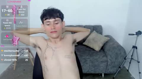 Snapshot of tanjiro_cute chatting on 12-16-24, 11:01 Andres online show from 12-16-24, 11:01
