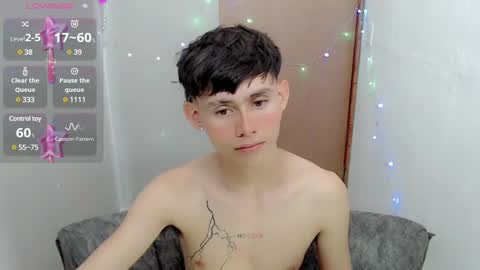 Snapshot of tanjiro_cute chatting on 01-04-25, 03:29 Andres online show from 01-04-25, 03:29