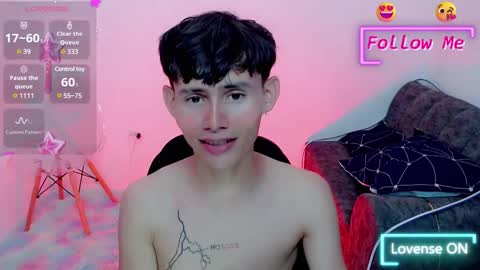 Snapshot of tanjiro_cute chatting on 01-18-25, 04:26 Andres online show from 01-18-25, 04:26