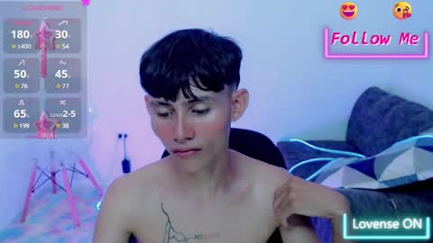Snapshot of tanjiro_cute chatting on 01-24-25, 08:23 Andres online show from 01-24-25, 08:23