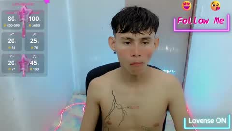 Snapshot of tanjiro_cute chatting on 01-26-25, 11:50 Andres online show from 01-26-25, 11:50