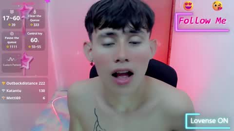 Snapshot of tanjiro_cute chatting on 02-01-25, 10:15 Andres online show from 02-01-25, 10:15