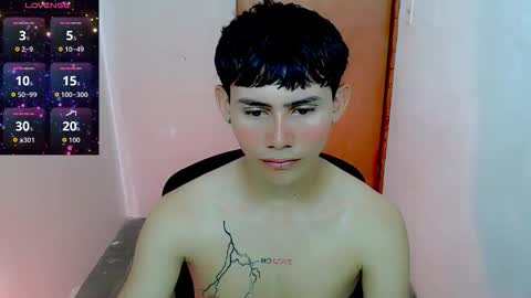 Snapshot of tanjiro_cute chatting on 09-13-25, 09:42 Andres online show from 09-13-25, 09:42