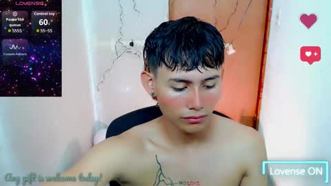 Snapshot of tanjiro_cute chatting on 10-02-25, 09:49 Andres online show from 10-02-25, 09:49