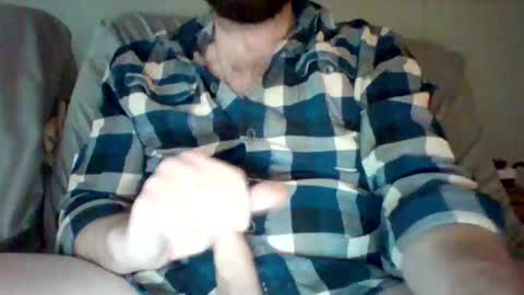 Snapshot of tanlines85 chatting on 12-13-24, 08:58 Help Me Edge online show from 12-13-24, 08:58