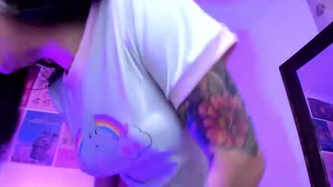 Snapshot of tara_hs chatting on 01-03-25, 02:19 online show from 01-03-25, 02:19