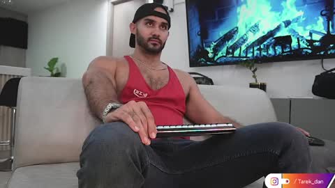 Tarek online show from 04-08-26, 01:38