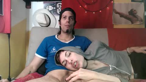Snapshot of tarian_xxx chatting on 04-25-26, 07:33 T J online show from 04-25-26, 07:33