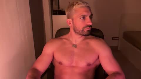 tarquit8 online show from 09-16-25, 08:21