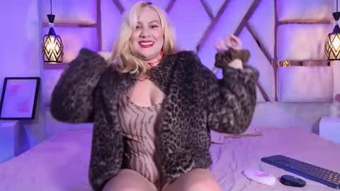 Snapshot of tasha_evans chatting on 11-04-25, 03:38 tasha online show from 11-04-25, 03:38