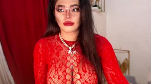 Snapshot of tasha_goddess chatting on 05-14-26, 07:15 tashaa online show from 05-14-26, 07:15