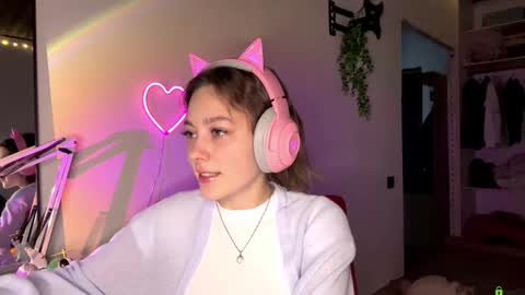 Snapshot of tashajovich chatting on 02-16-26, 10:17 Darlin online show from 02-16-26, 10:17