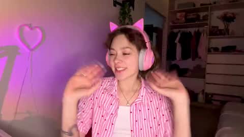 Snapshot of tashajovich chatting on 02-23-26, 10:07 Darlin online show from 02-23-26, 10:07