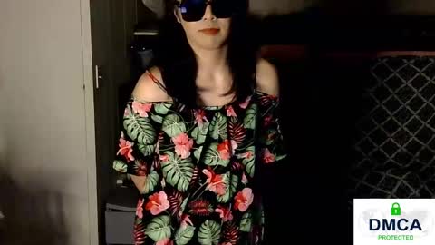 Snapshot of tashakai chatting on 02-21-25, 03:21 TashaKai online show from 02-21-25, 03:21