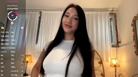 Viola online show from 11-12-25, 04:57