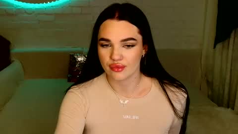 tasty_babyy online show from 01-12-25, 07:53