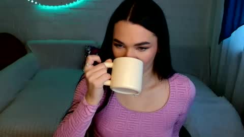 tasty_babyy online show from 11-28-25, 07:33