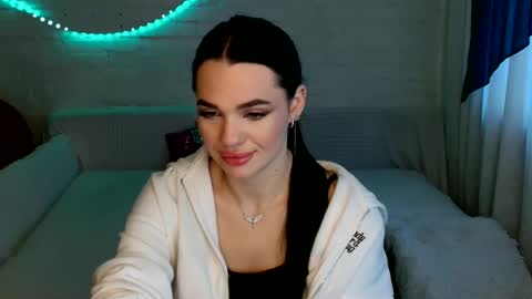 tasty_babyy online show from 01-14-26, 07:14