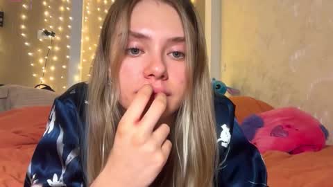 Snapshot of tastypoint chatting on 10-31-25, 07:59 Im Sabrina NEXT LIVE Tuesday online show from 10-31-25, 07:59