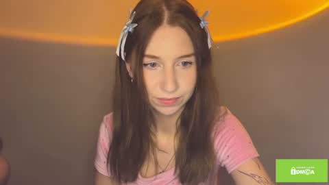 Snapshot of tastyvinni chatting on 06-11-26, 05:33 Veni online show from 06-11-26, 05:33