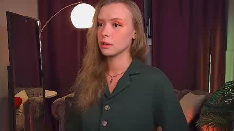 Snapshot of tatacoy chatting on 06-15-26, 01:35 TataCoy online show from 06-15-26, 01:35