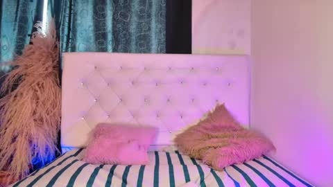 Snapshot of tatixxxvega chatting on 04-18-26, 06:56 tatix online show from 04-18-26, 06:56