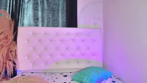 Snapshot of tatixxxvega chatting on 05-04-26, 06:04 tatix online show from 05-04-26, 06:04