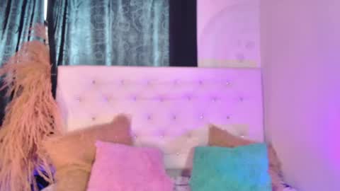 Snapshot of tatixxxvega chatting on 05-18-26, 06:58 tatix online show from 05-18-26, 06:58