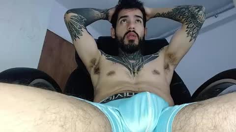 Snapshot of tatsexboy chatting on 05-08-26, 09:14 SeX-Boy online show from 05-08-26, 09:14