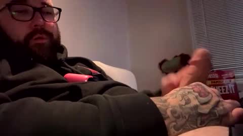 Snapshot of tattedcouple_777 chatting on 01-02-25, 05:35 MrMrs online show from 01-02-25, 05:35