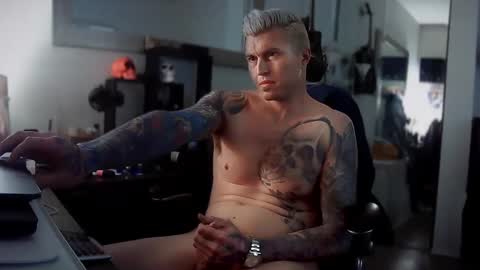 Snapshot of tattednblonde chatting on 01-18-25, 03:27 tattednblonde online show from 01-18-25, 03:27