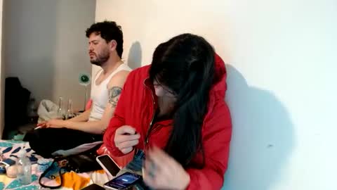 tatto_smoke_couple online show from 05-06-26, 07:02